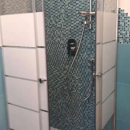 Levante Room Bed & Breakfast